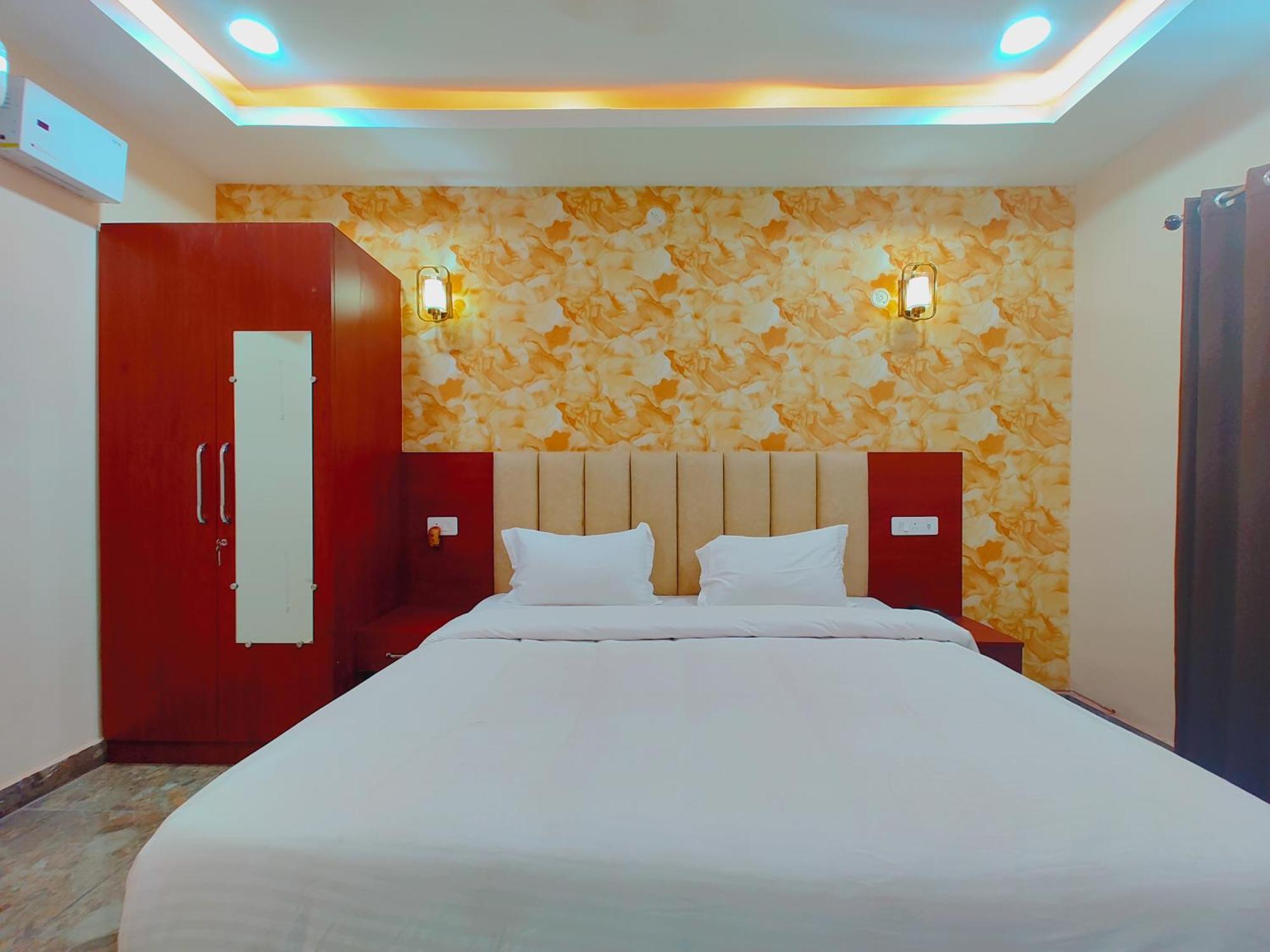 Awadh Samrat Resort Ayodhya エクステリア 写真